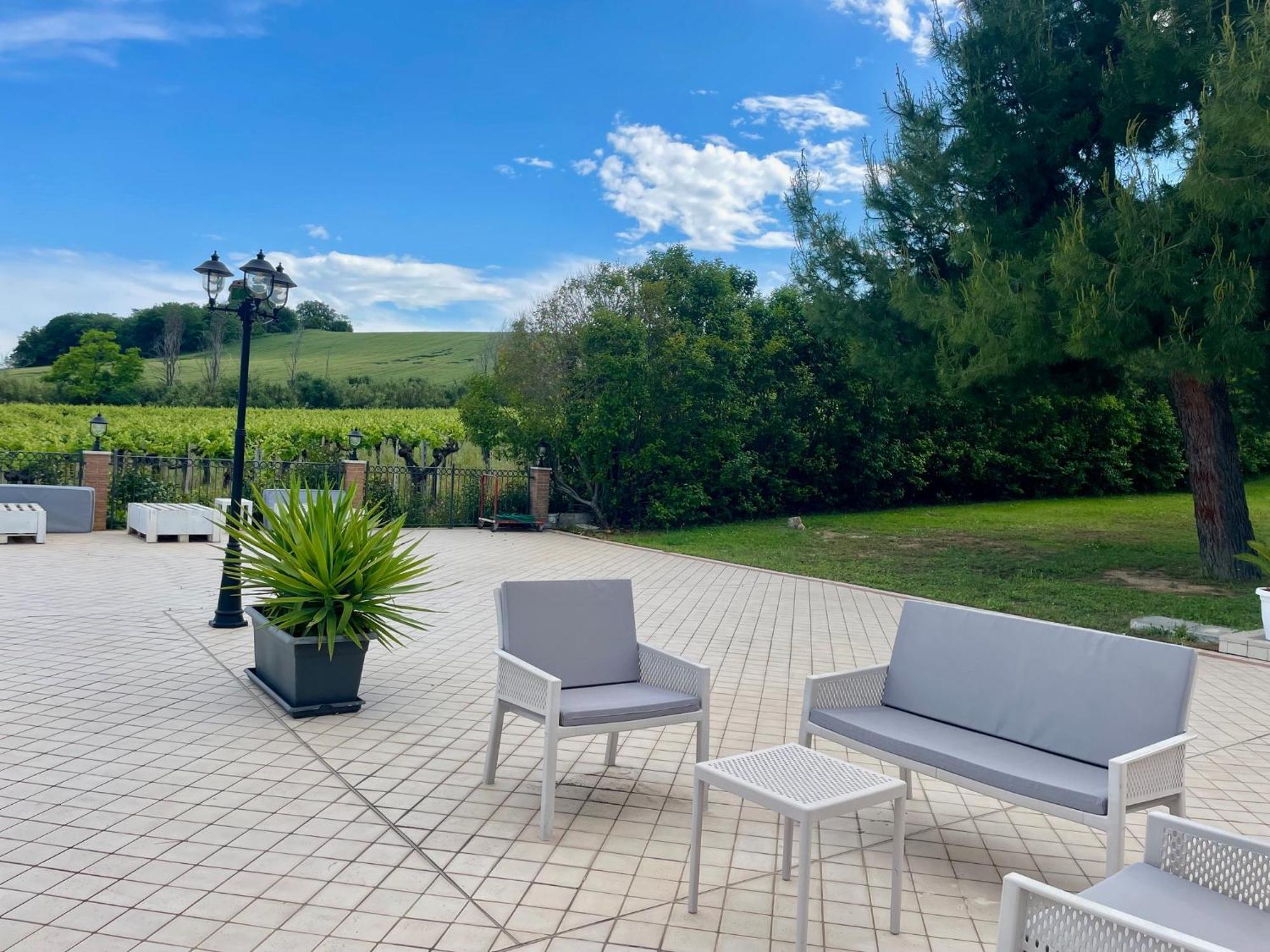 Villa Rosa Di Martinsicuro Vigneto - Italian Restaurant & B&B מראה חיצוני תמונה