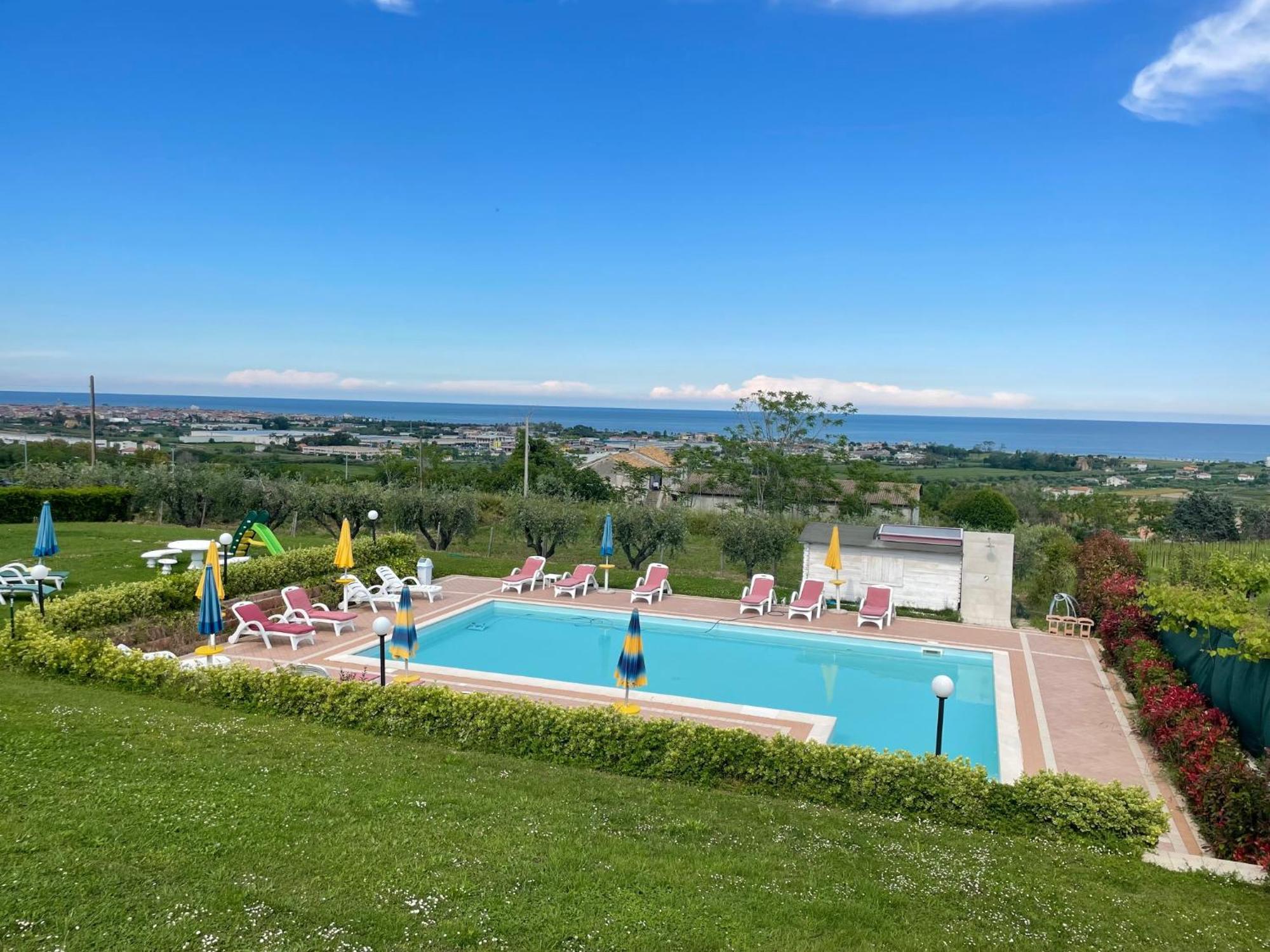 Villa Rosa Di Martinsicuro Vigneto - Italian Restaurant & B&B מראה חיצוני תמונה